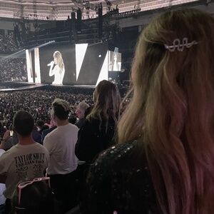 Meet your Posher, Rhea